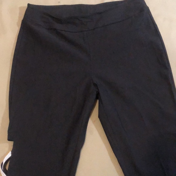 KRISTEN’S KLOSET Lovely Women’s size 12” Pants , bling crystal design on legs - Picture 3 of 16